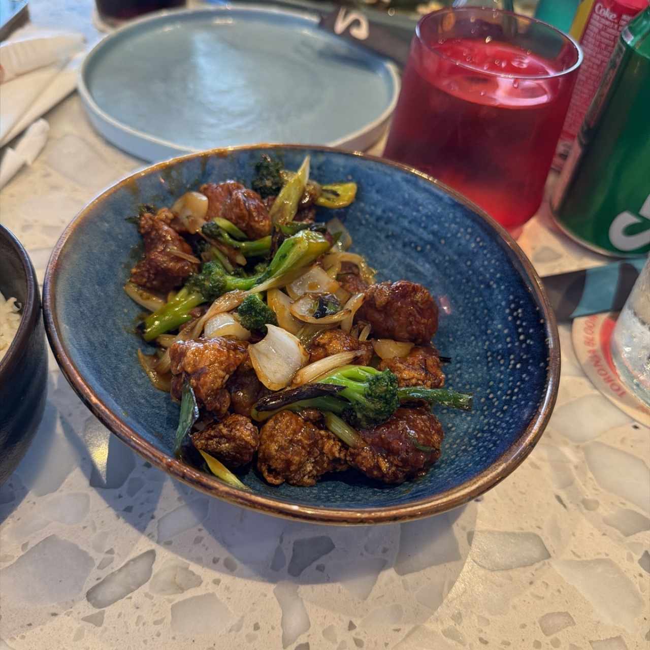 Platos Calientes - Mongolian Beef