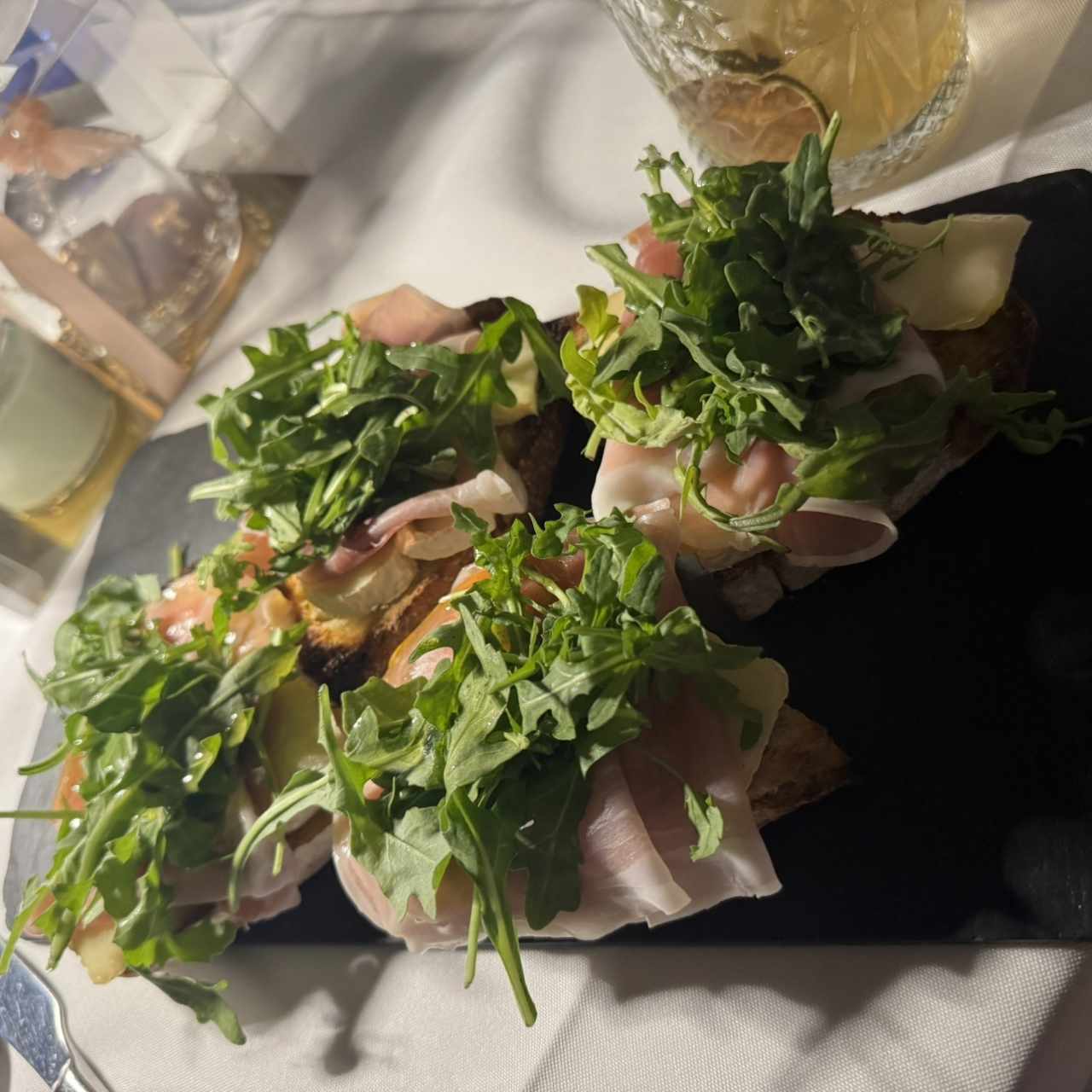 Bruschetta Brie & Prosciutto Di Parma