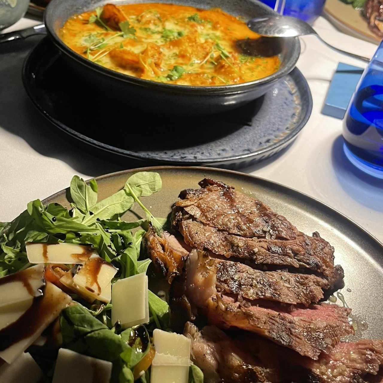 Tagliata di Manzo y Tortillin al Emiliana 