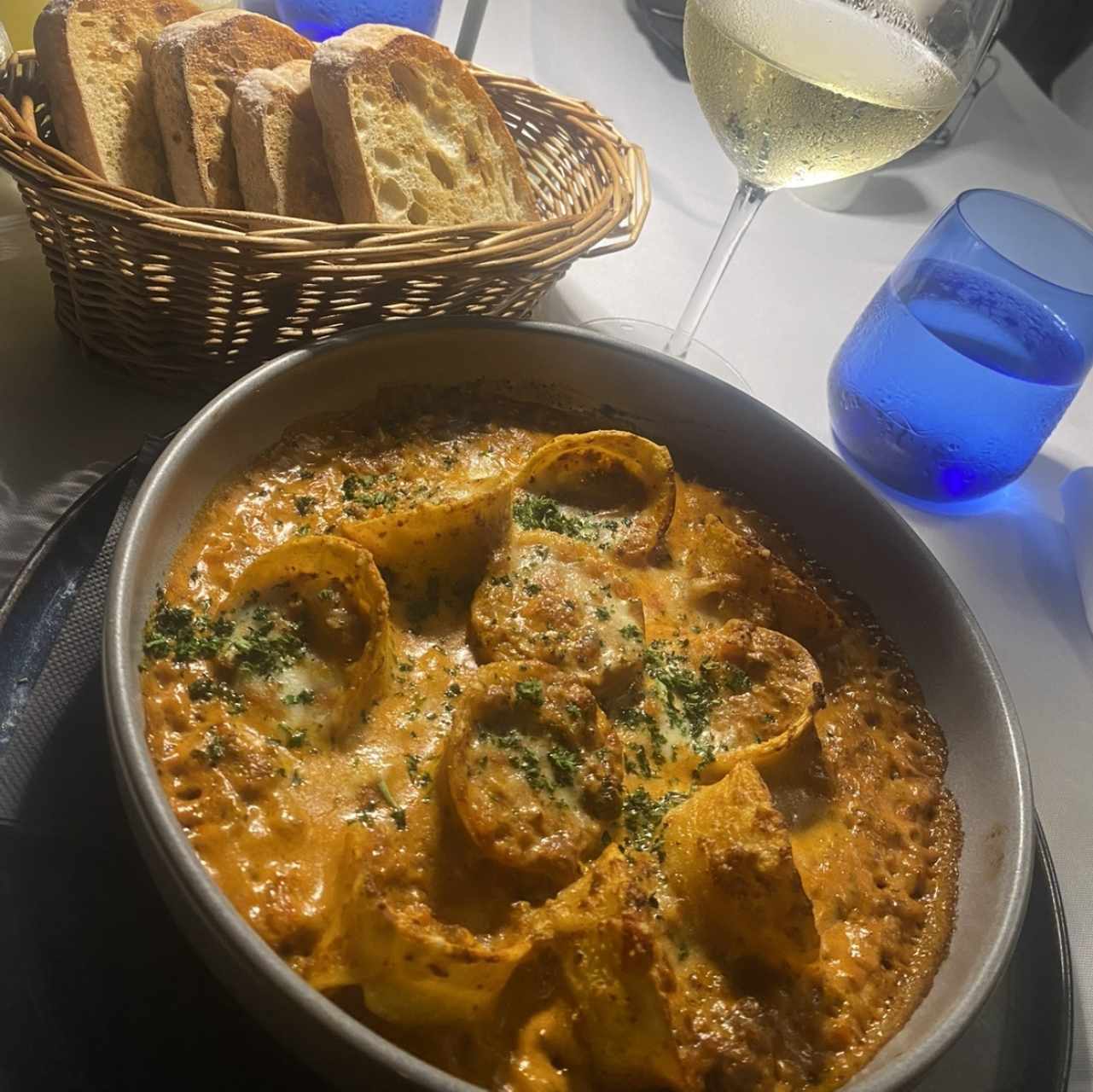 TORTELLINI PASTICCIATI ALL' EMILIANA