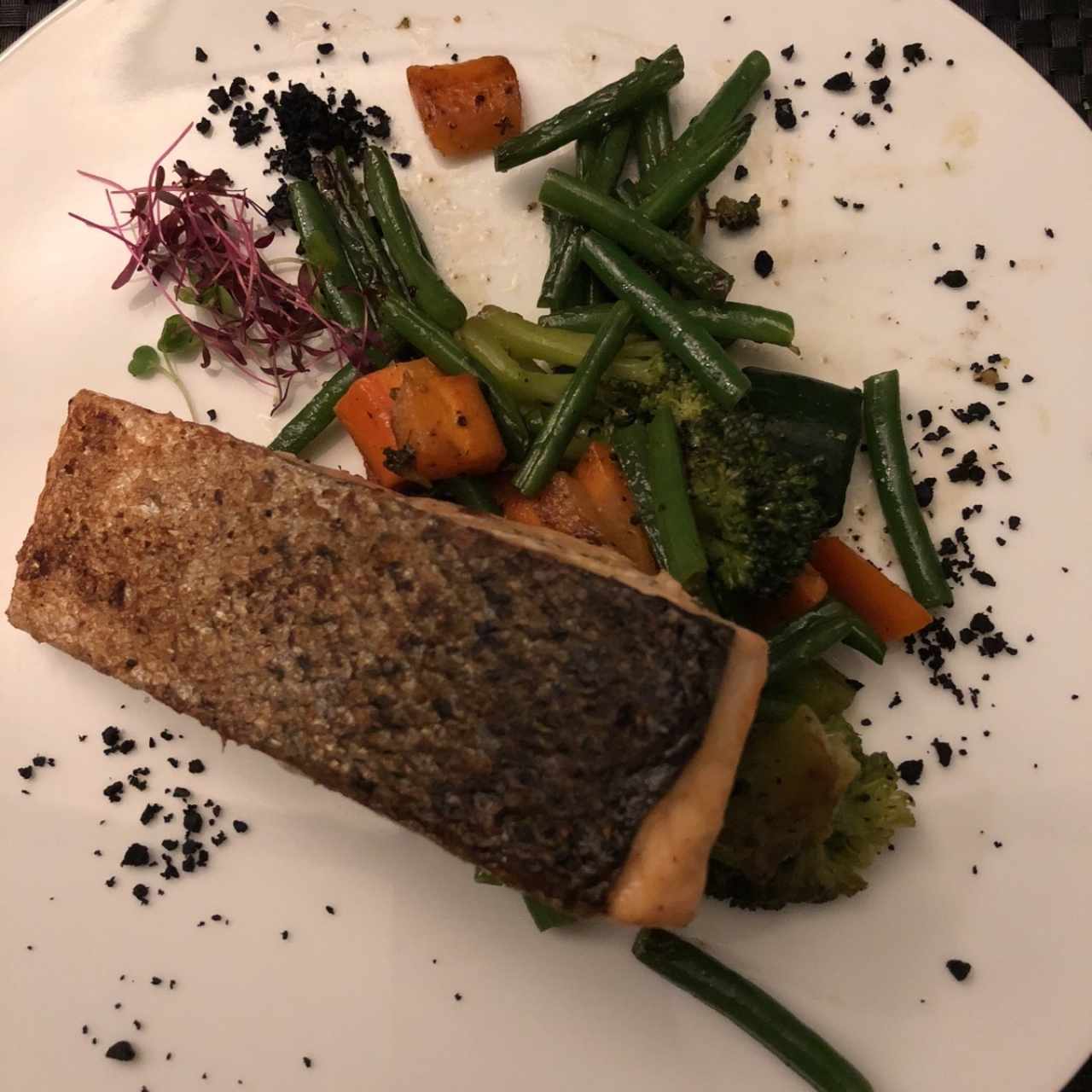 Salmon con vegetales