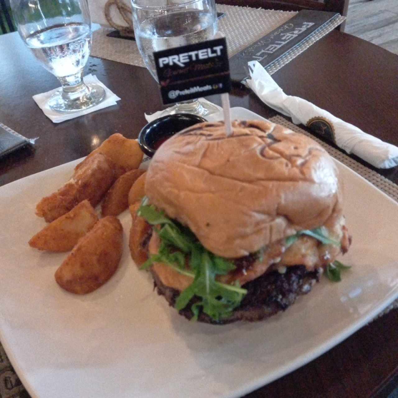HAMBURGUESAS - PACHOS BURGUER