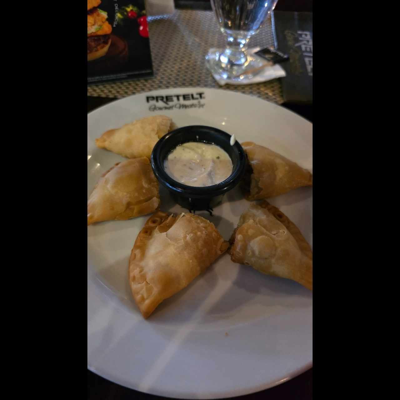 MIX DE EMPANADAS (3 unidades)