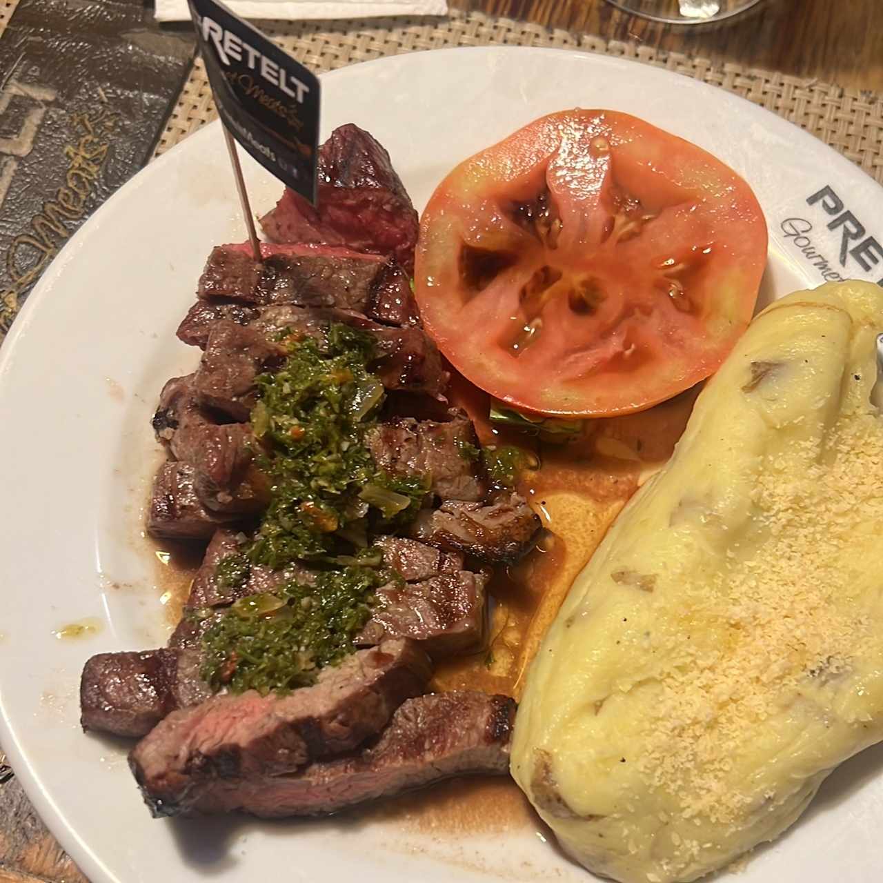 Pretelt Gourmet Meats (Brisas del Golf)