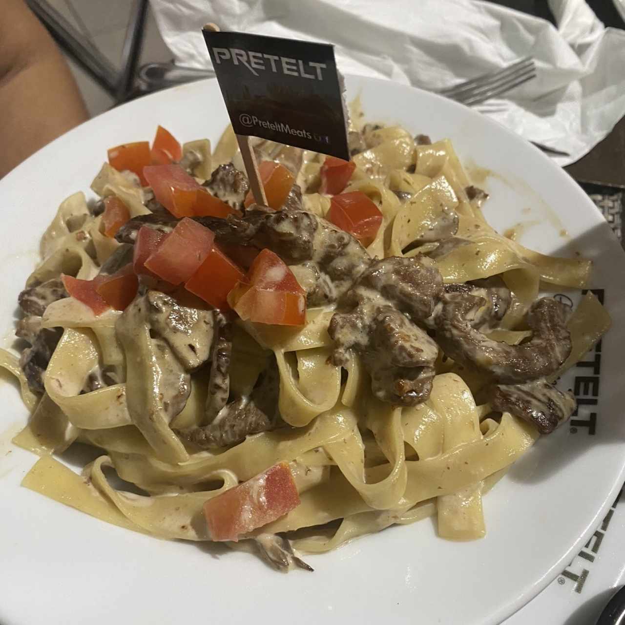 PASTAS - STEAK FETUCCINI