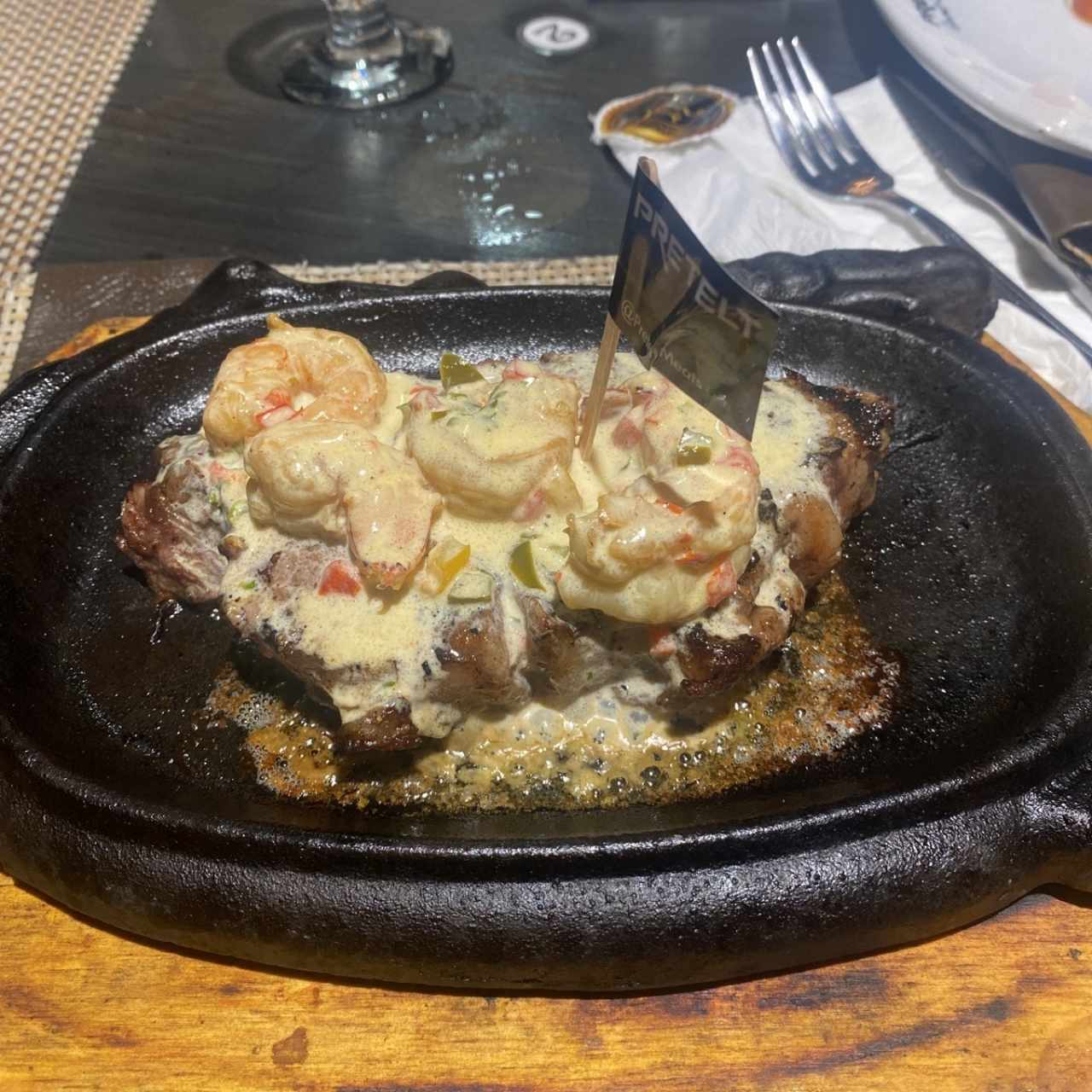 STEAK / SHRIMP SURF Y TURF