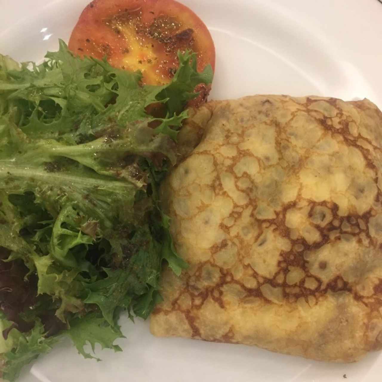 crepe relleno de champiñones y queso