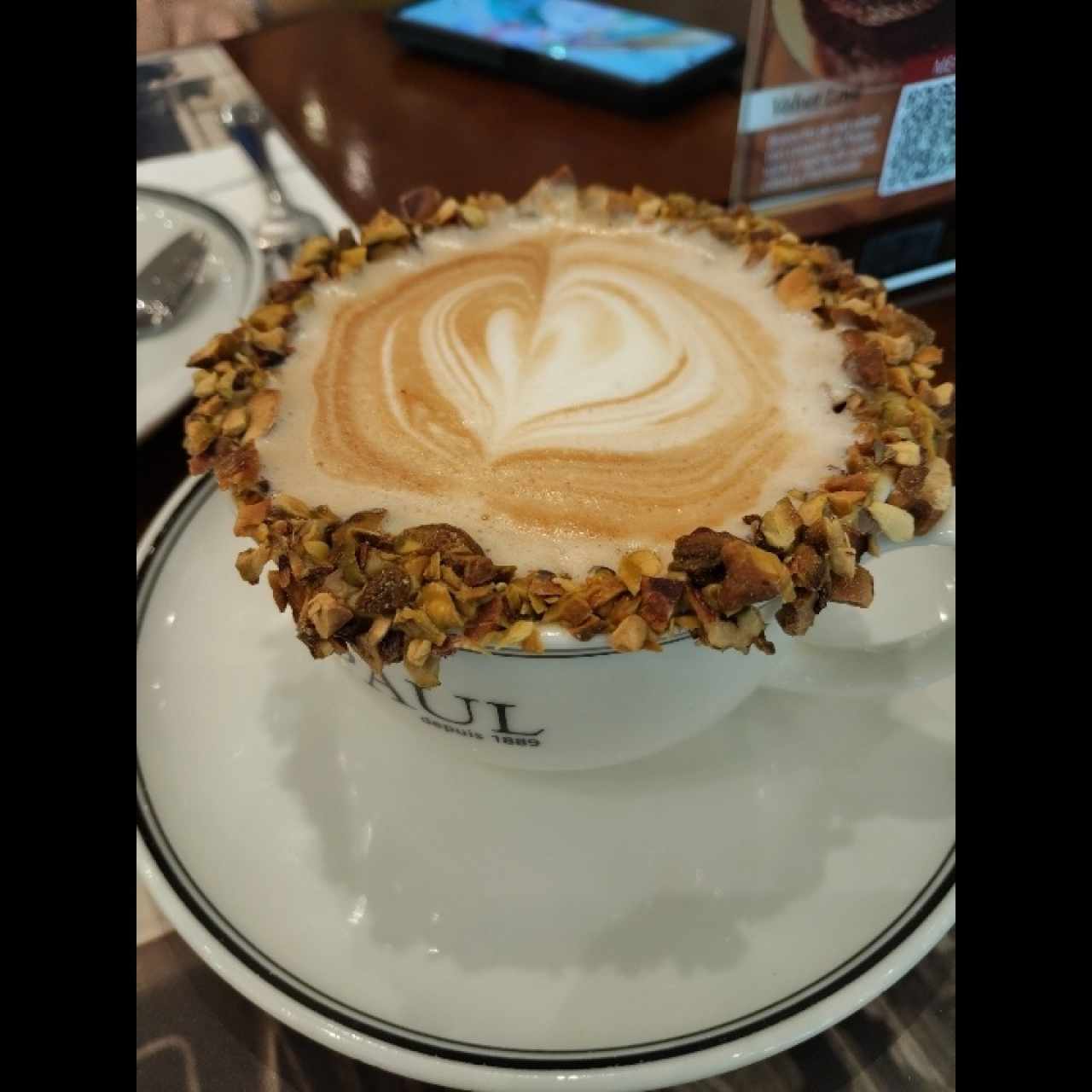 Café con Pistachos