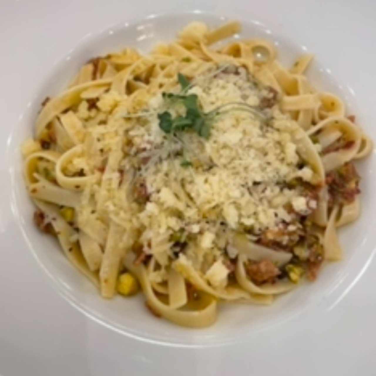 fettuccine con pistacho