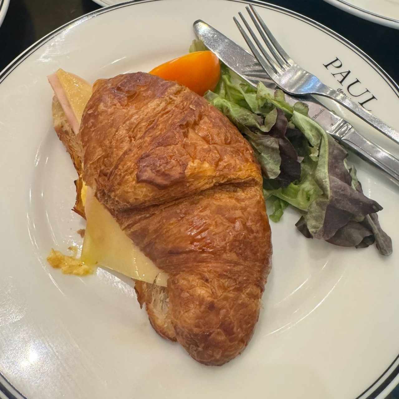 Notre Fameux Croissant aux Oeufs