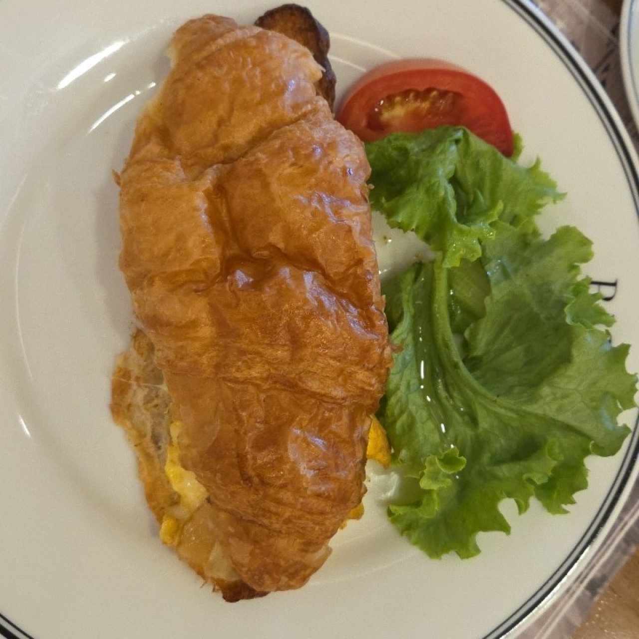 Notre Fameux Croissant aux Oeufs