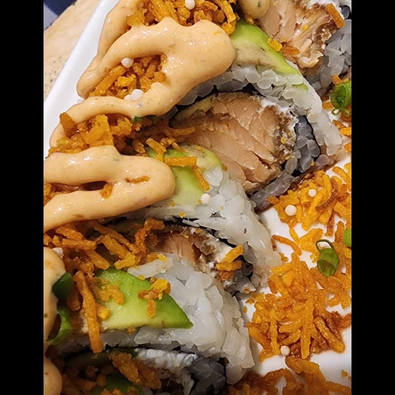 sushi de salmon