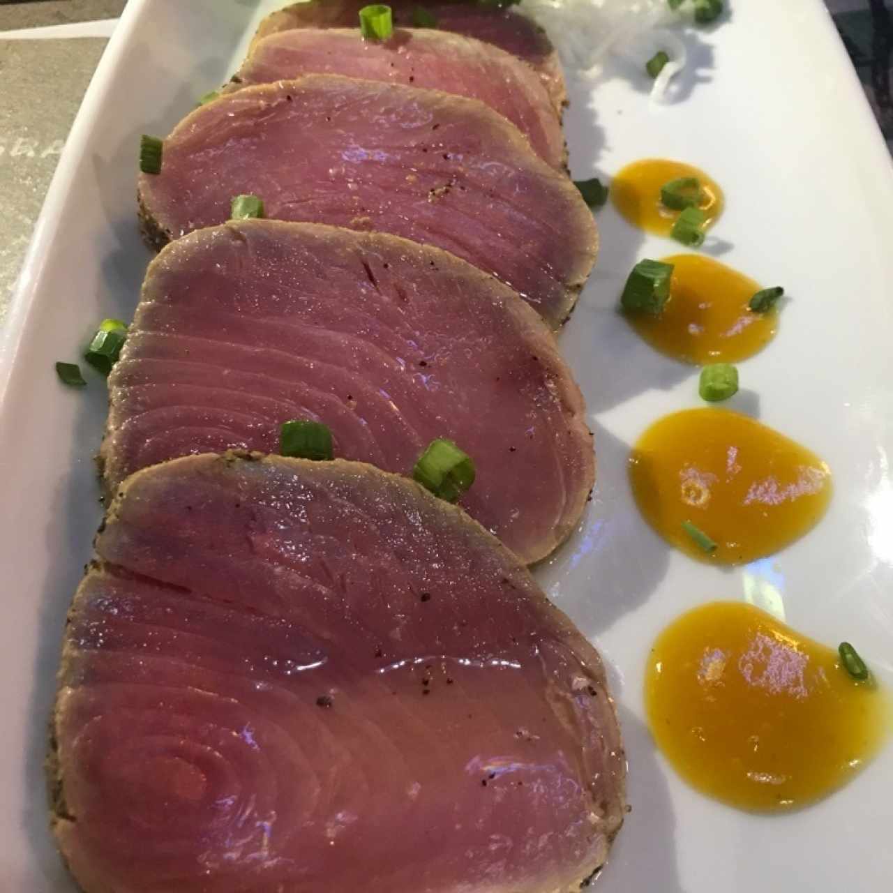 Tentadoras entradas - Tataki de atún