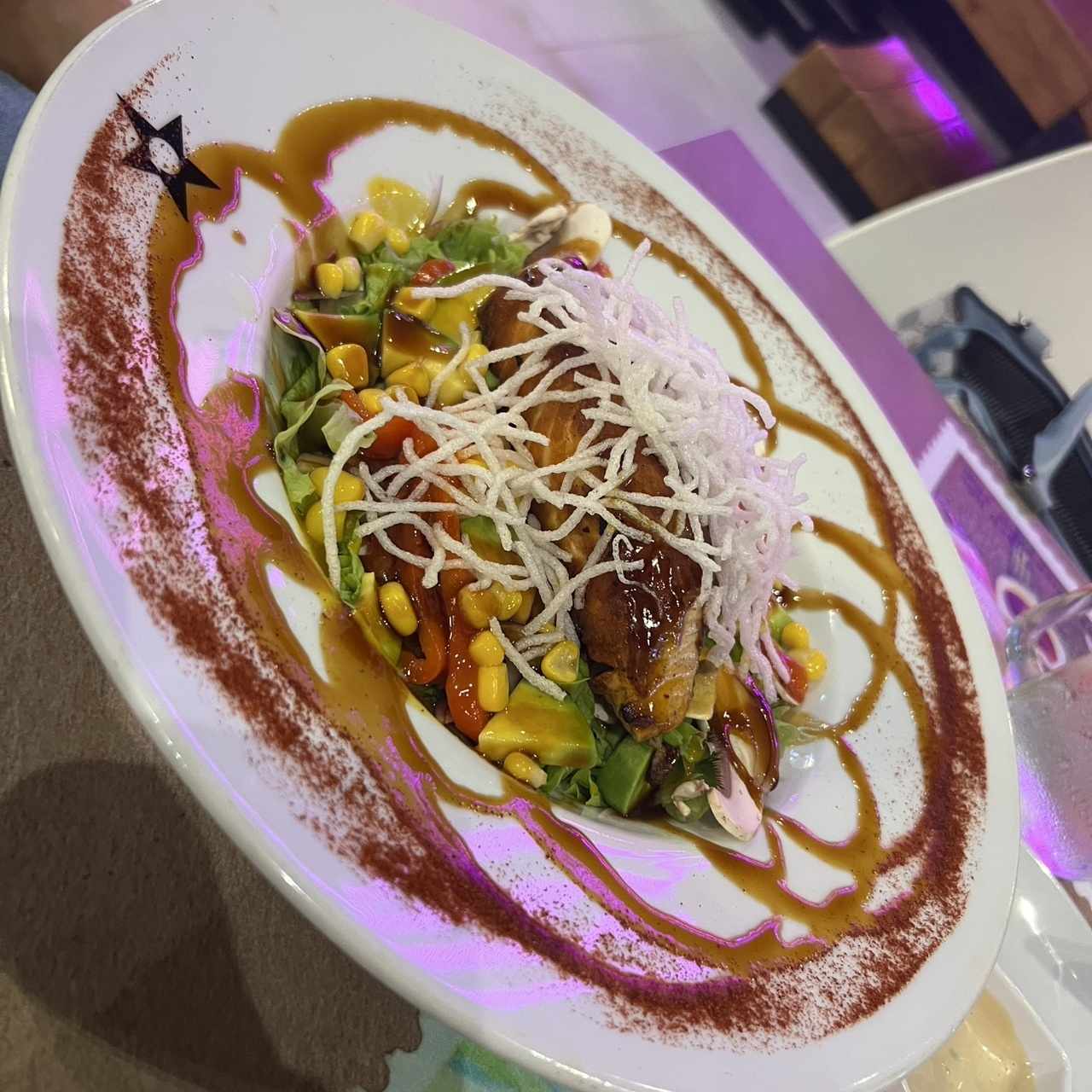 Ensalada Daidai de Salmon