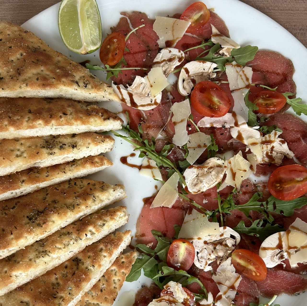 Carpaccio de res