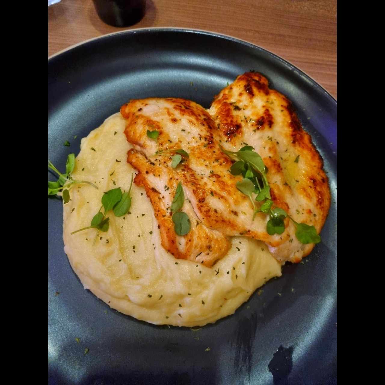Pollo al grill con puré de Papas