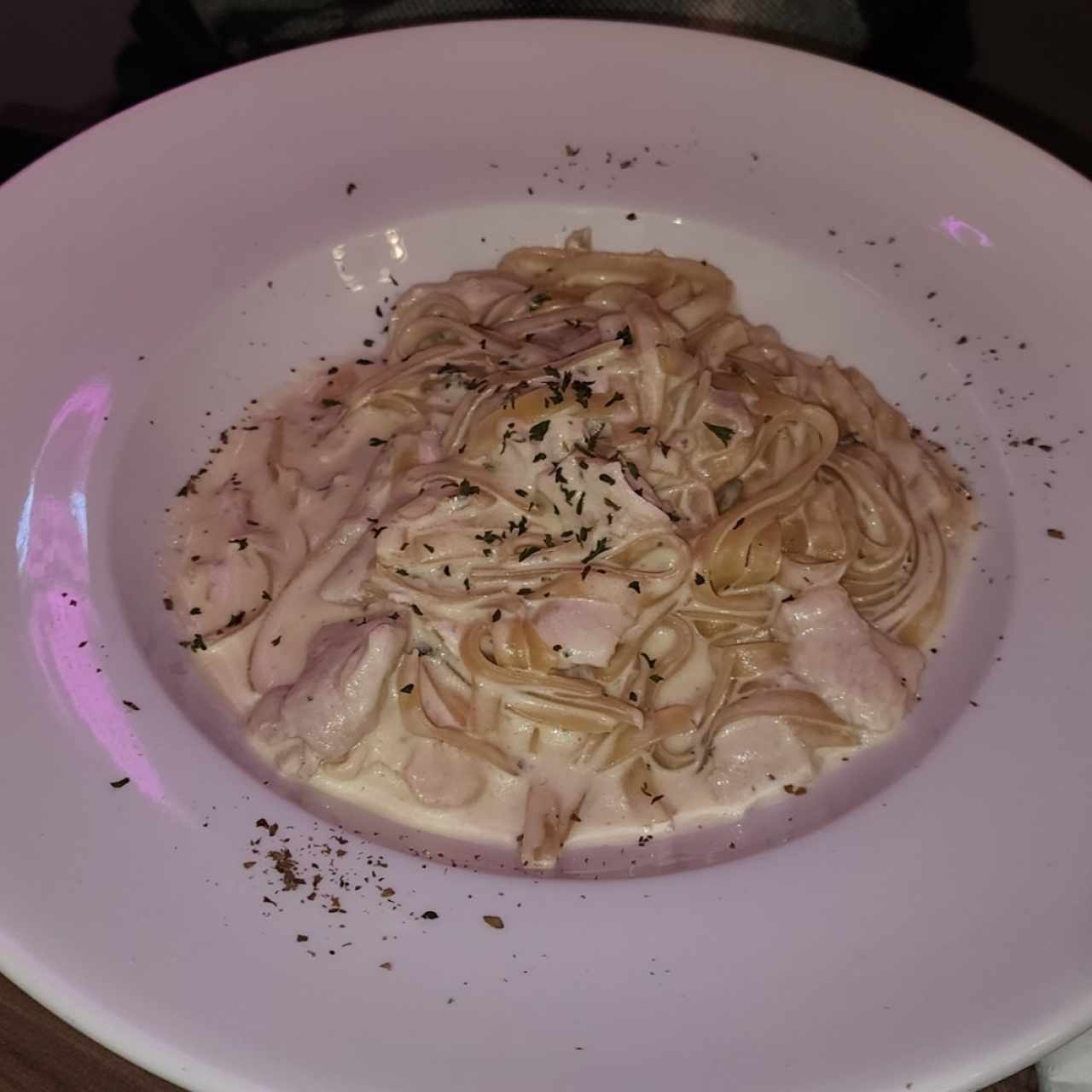 Paste - Fettucinne Alfredo Pollo