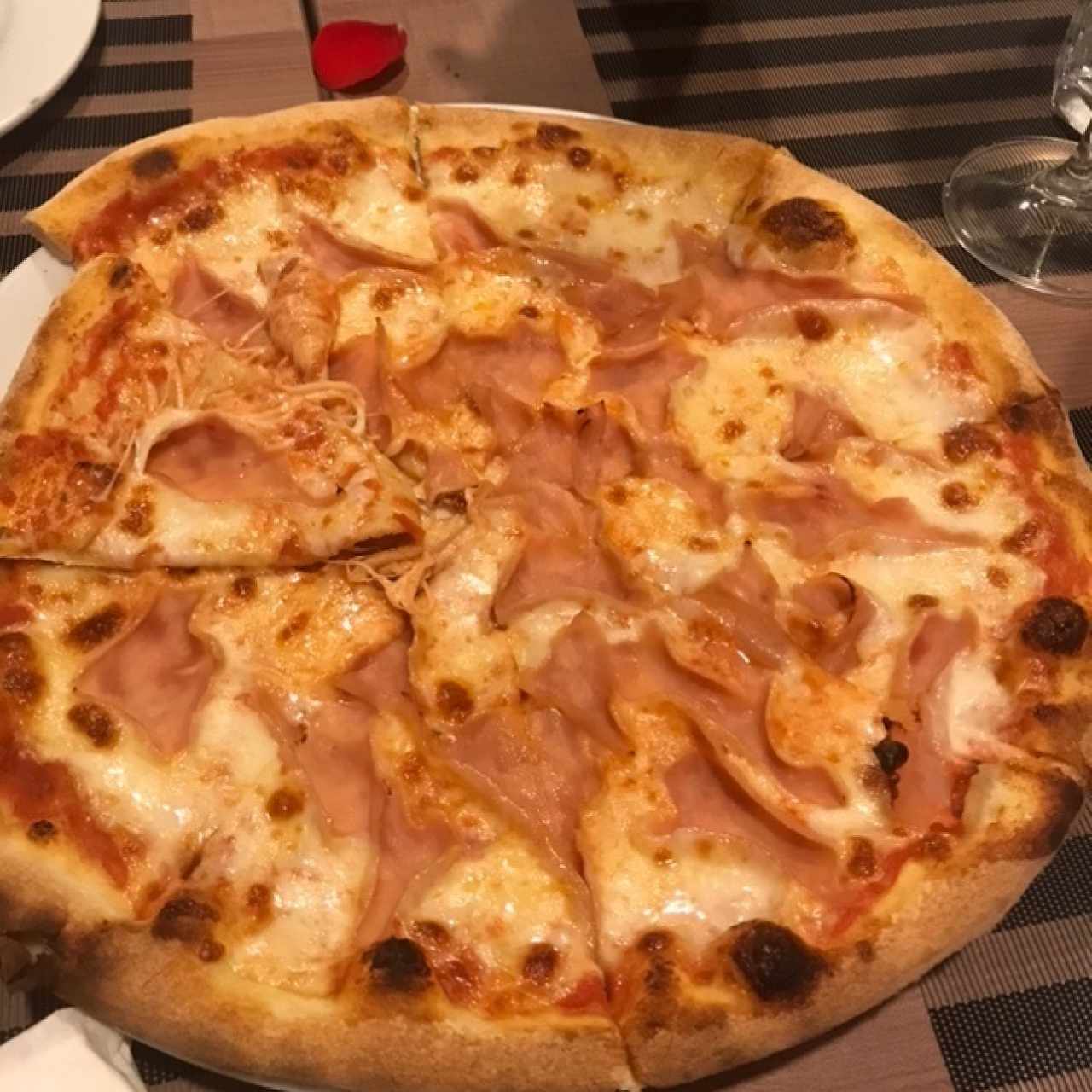 pizza proshuto