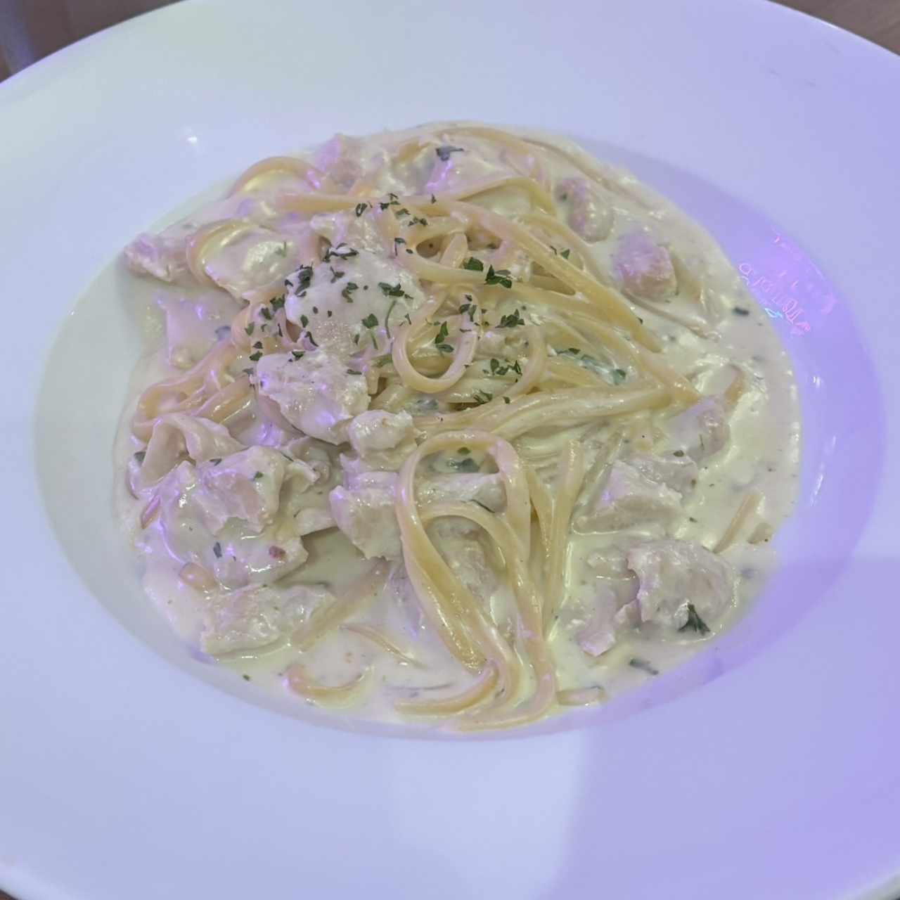 Fettucinne alfredo de pollo 