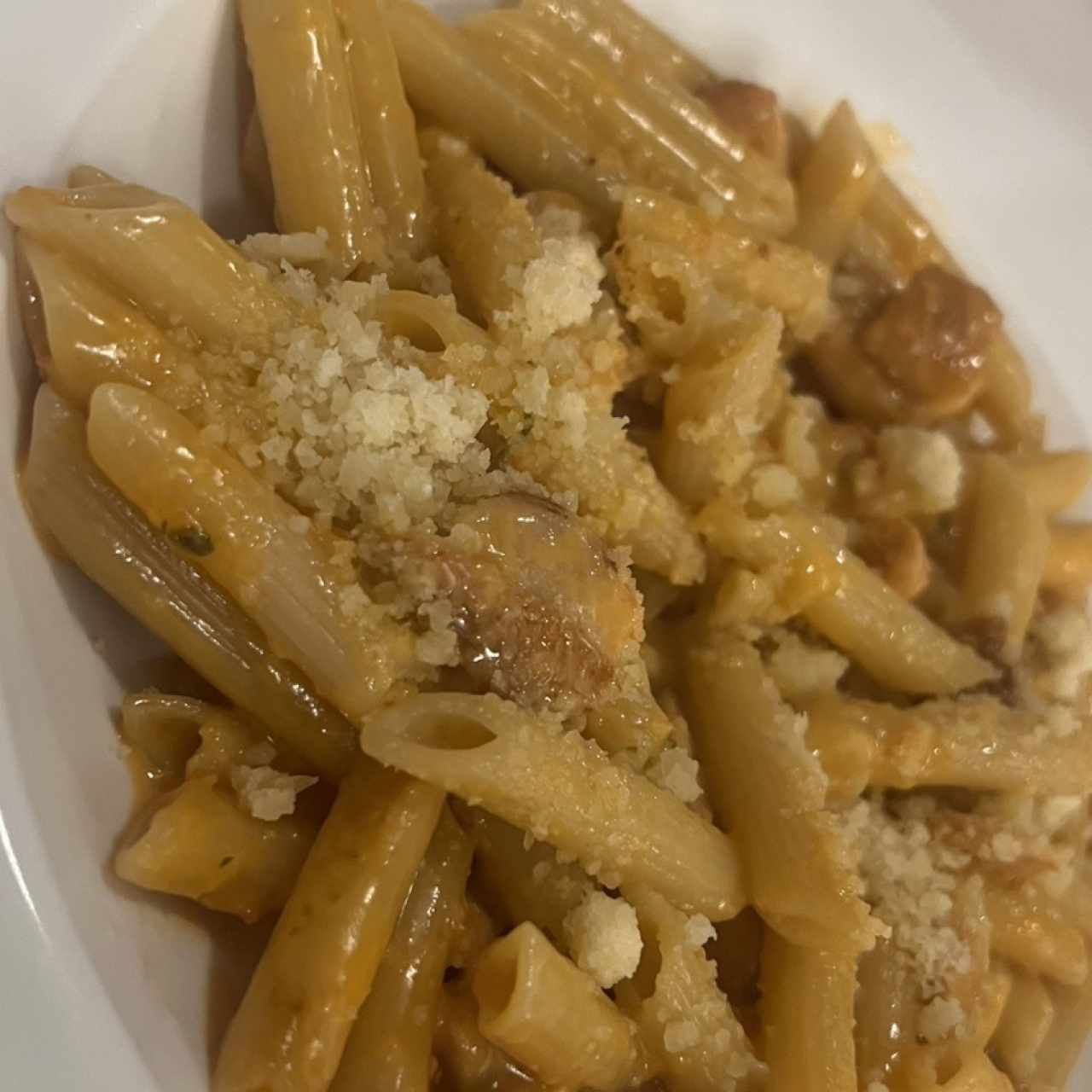 Penne con salmón ahumado