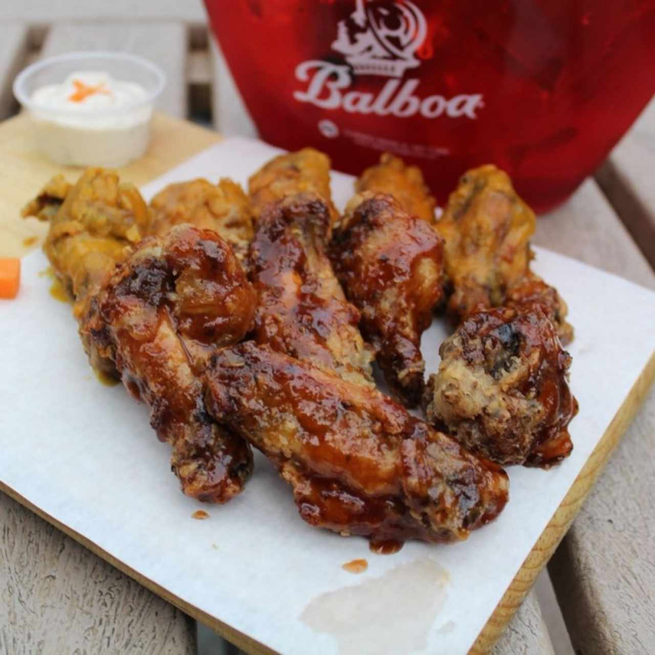 Alitas en salsa BBQ