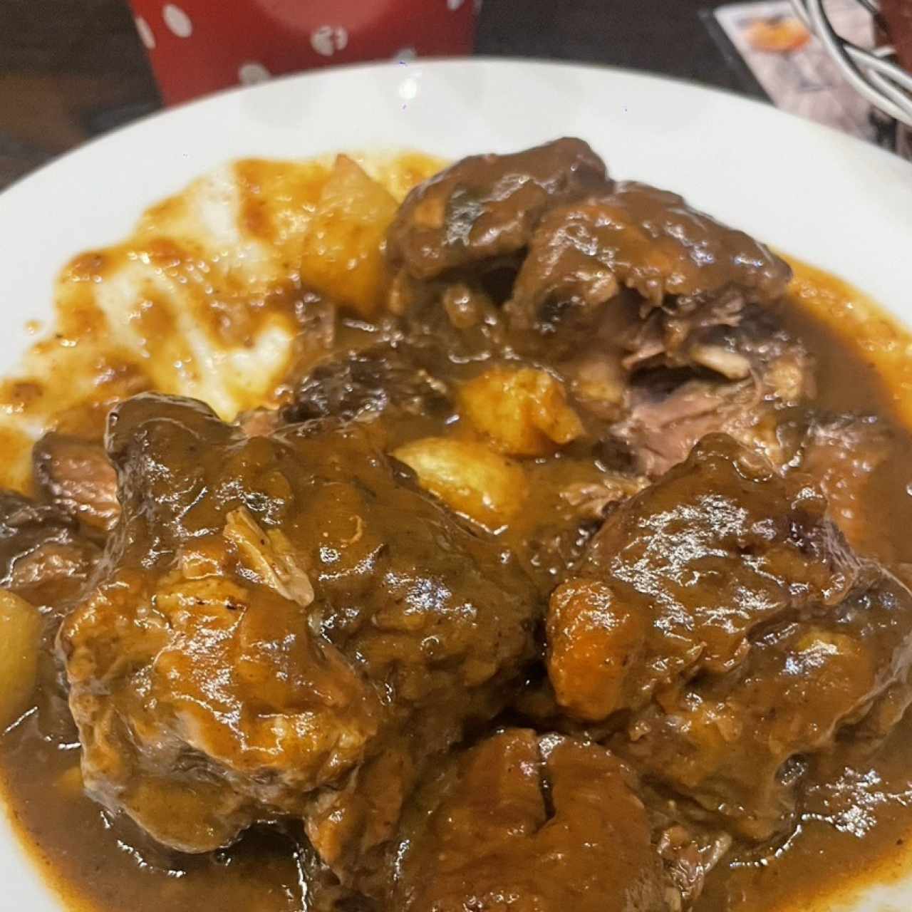 Guiso de rabo de Toro