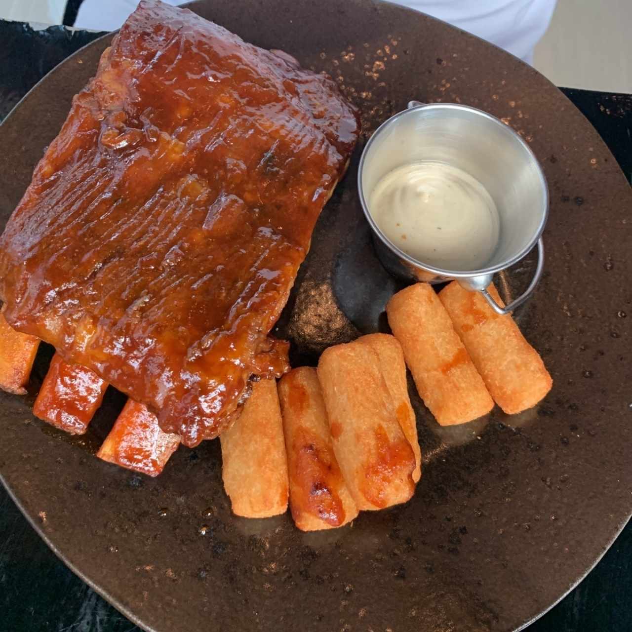 Platos Fuertes - Costillas Borrachas