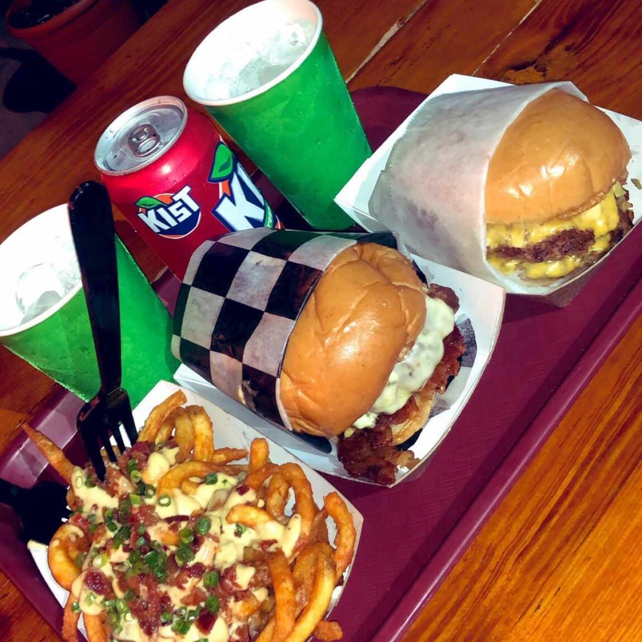 Papas curly con bacon, Highway y Chimayo 😍👌