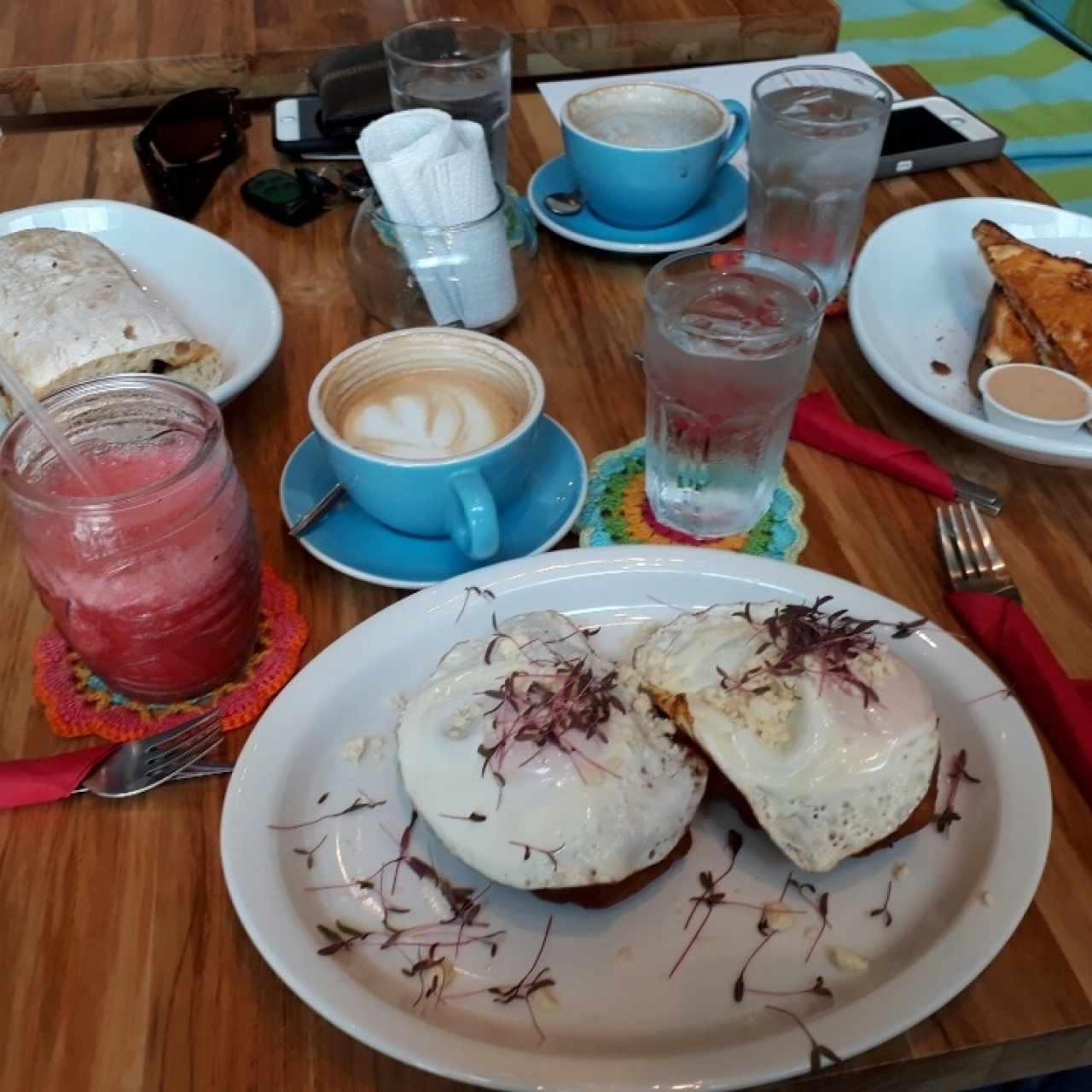 hojaldre con ropa vieja a caballo 
