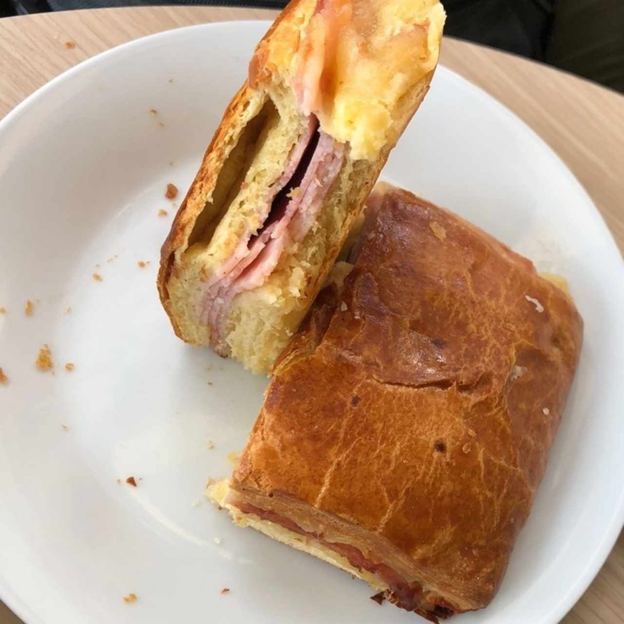 Pastelito de Jamón y Queso Paisa