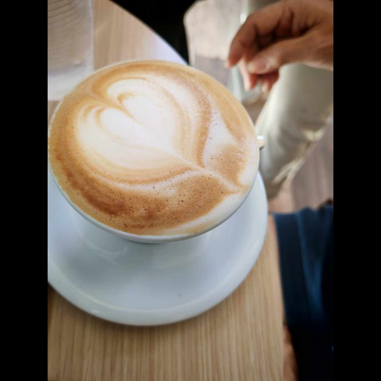 Café latte con leche de almendras 