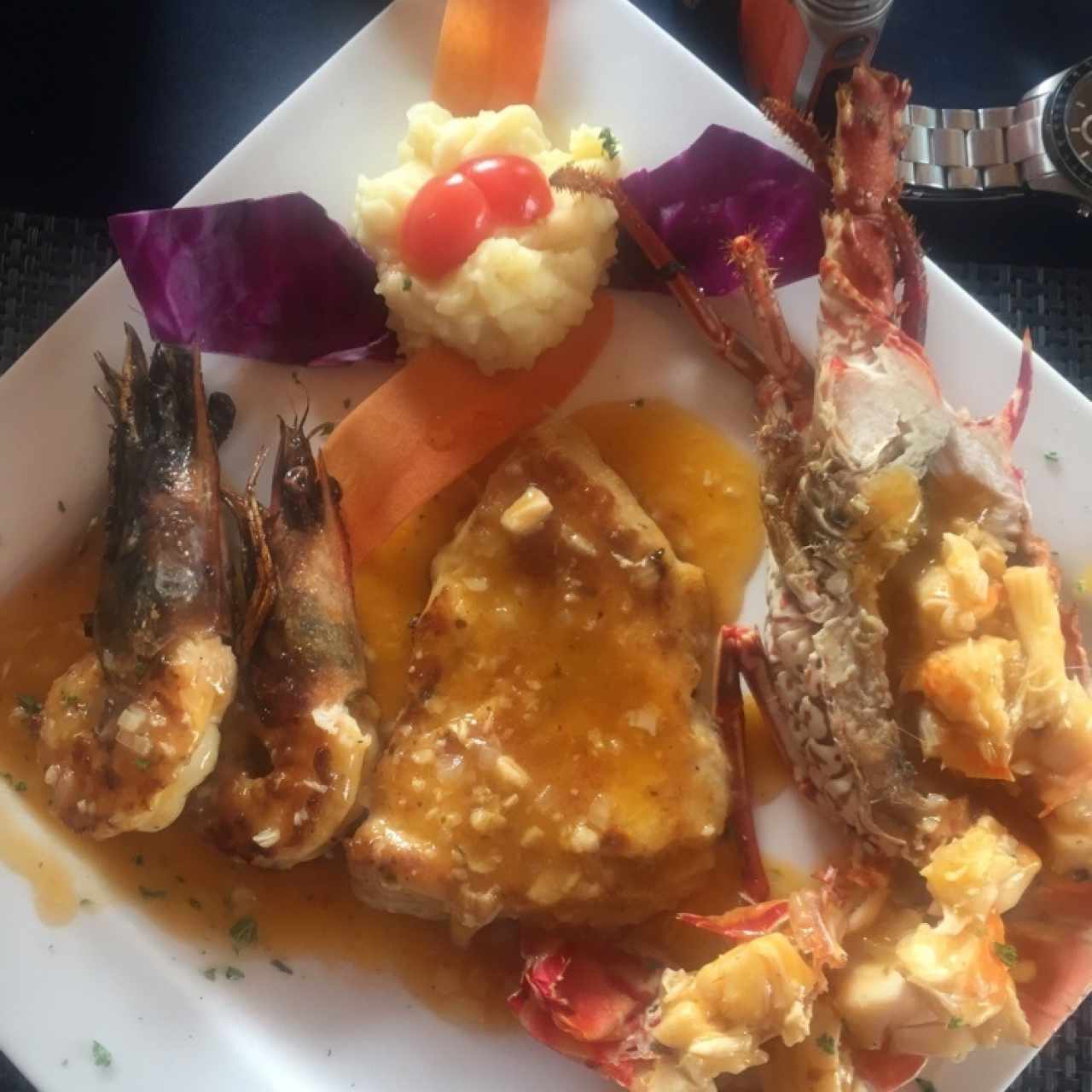 Trío Sirena: Langostinos, corvina y langosta
