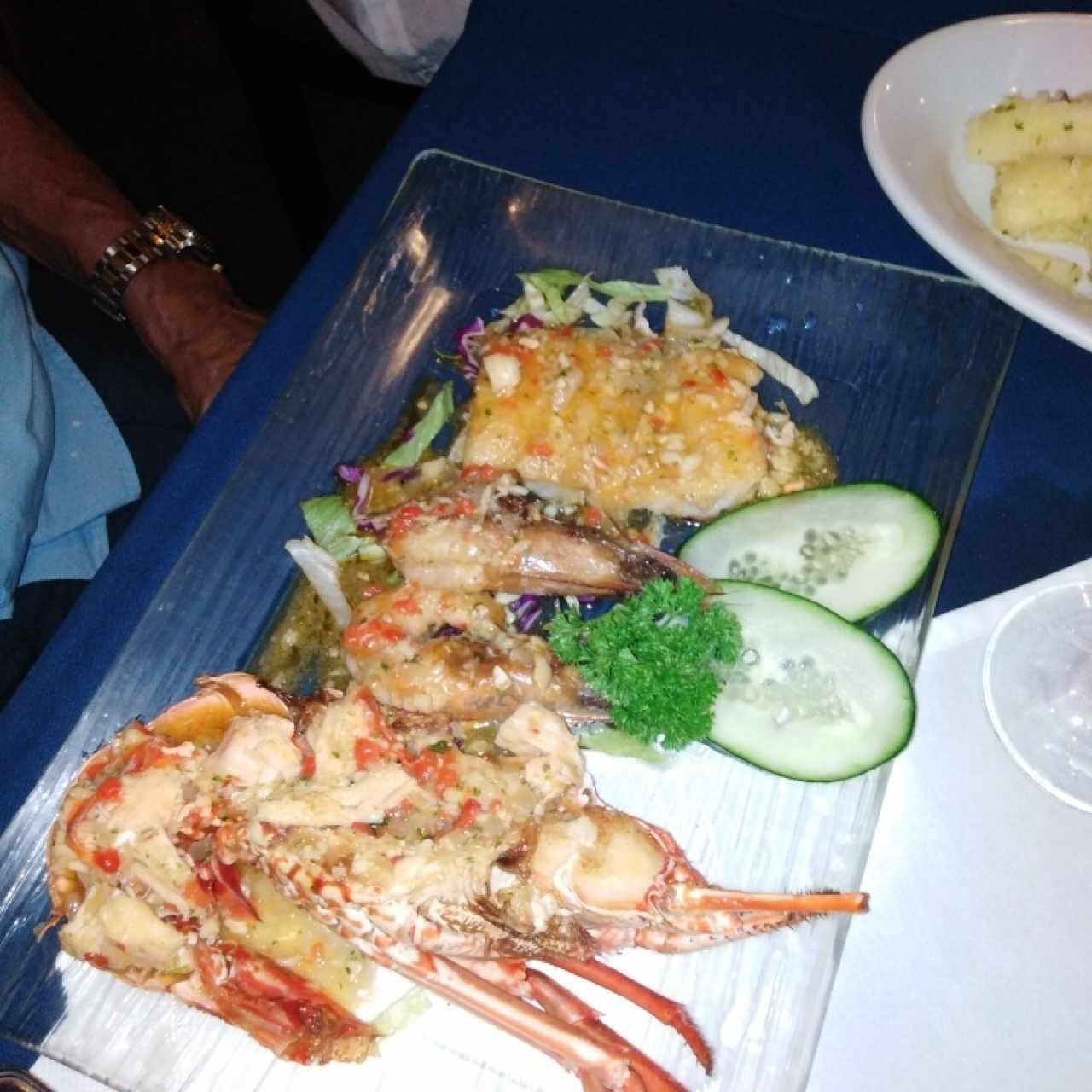 Trilogía, langosta, langostino y corvina