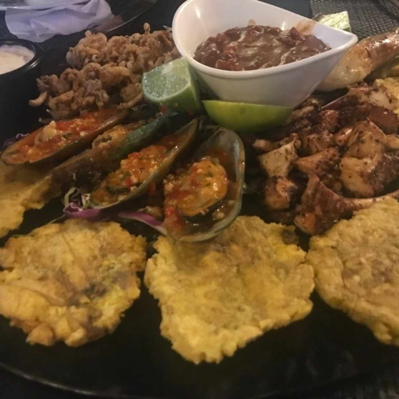 plato mixto de mariscos 