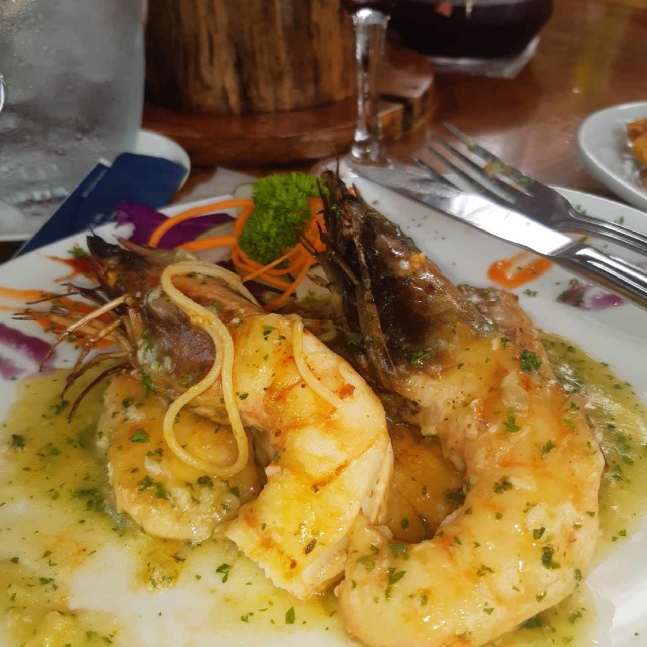 PLATOS FUERTES - Filete de Corvina salsa verde