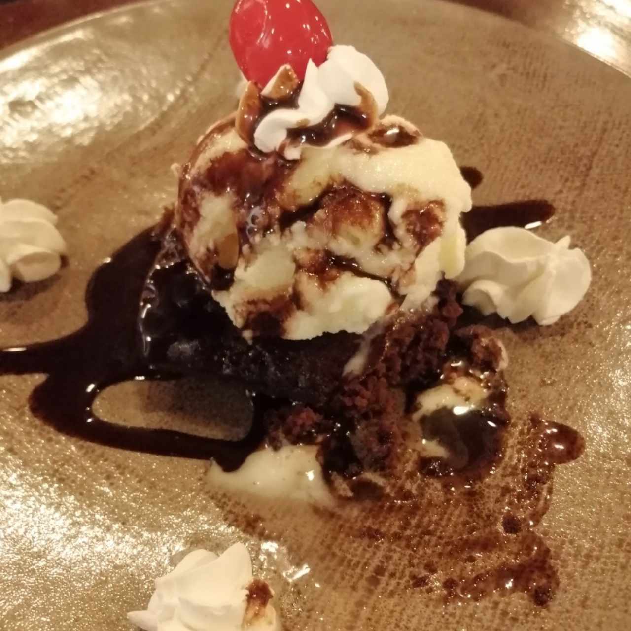 Brownie con Helado