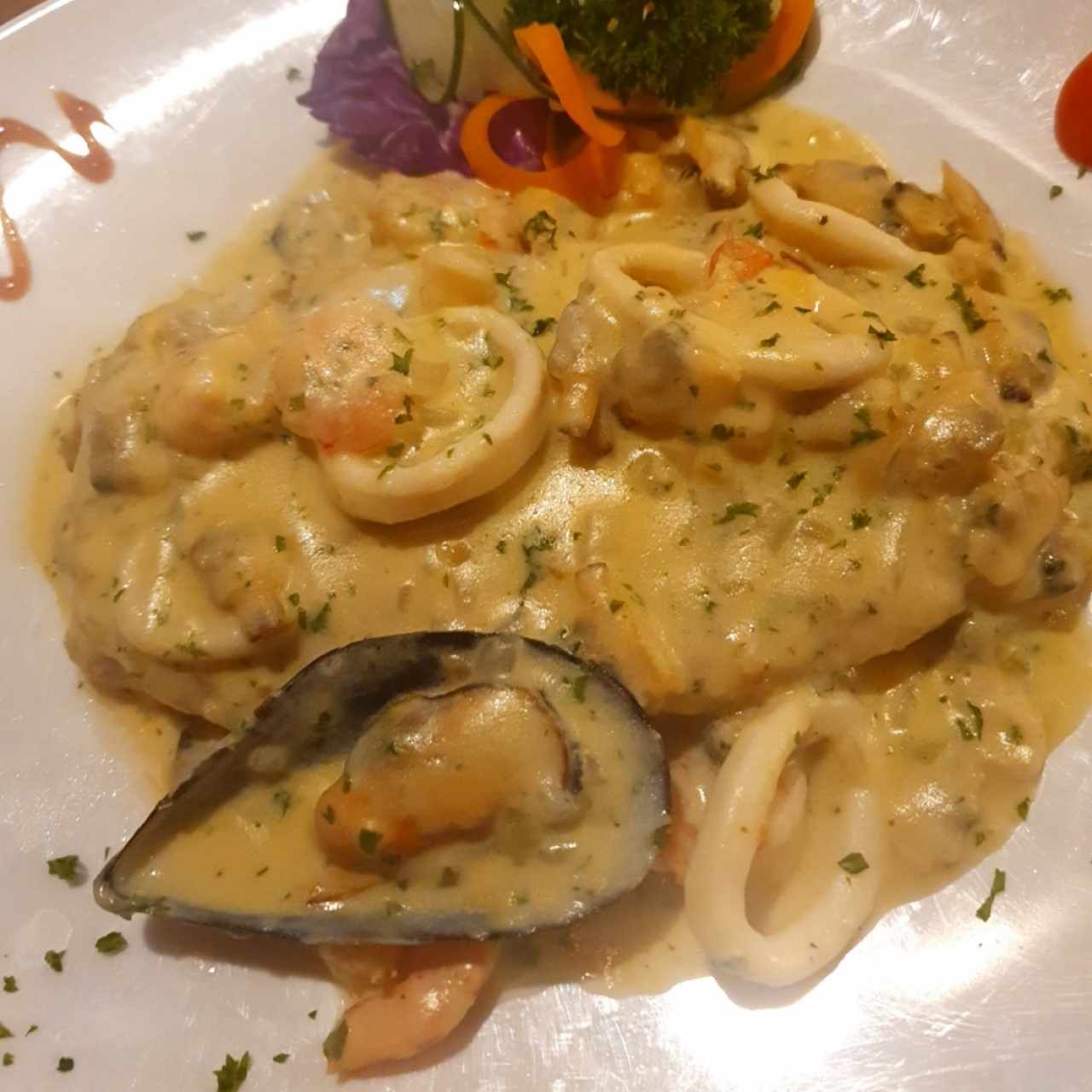 PLATOS FUERTES - Filete de Corvina