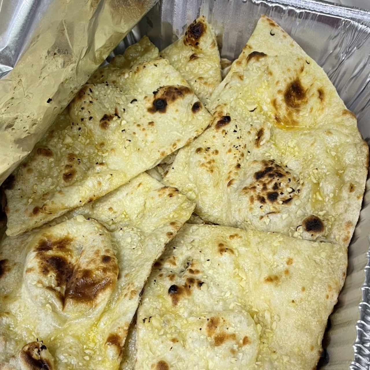Pan/ Bread - Garlic Naan