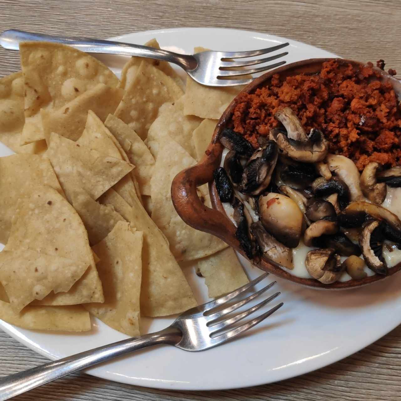Queso fundido