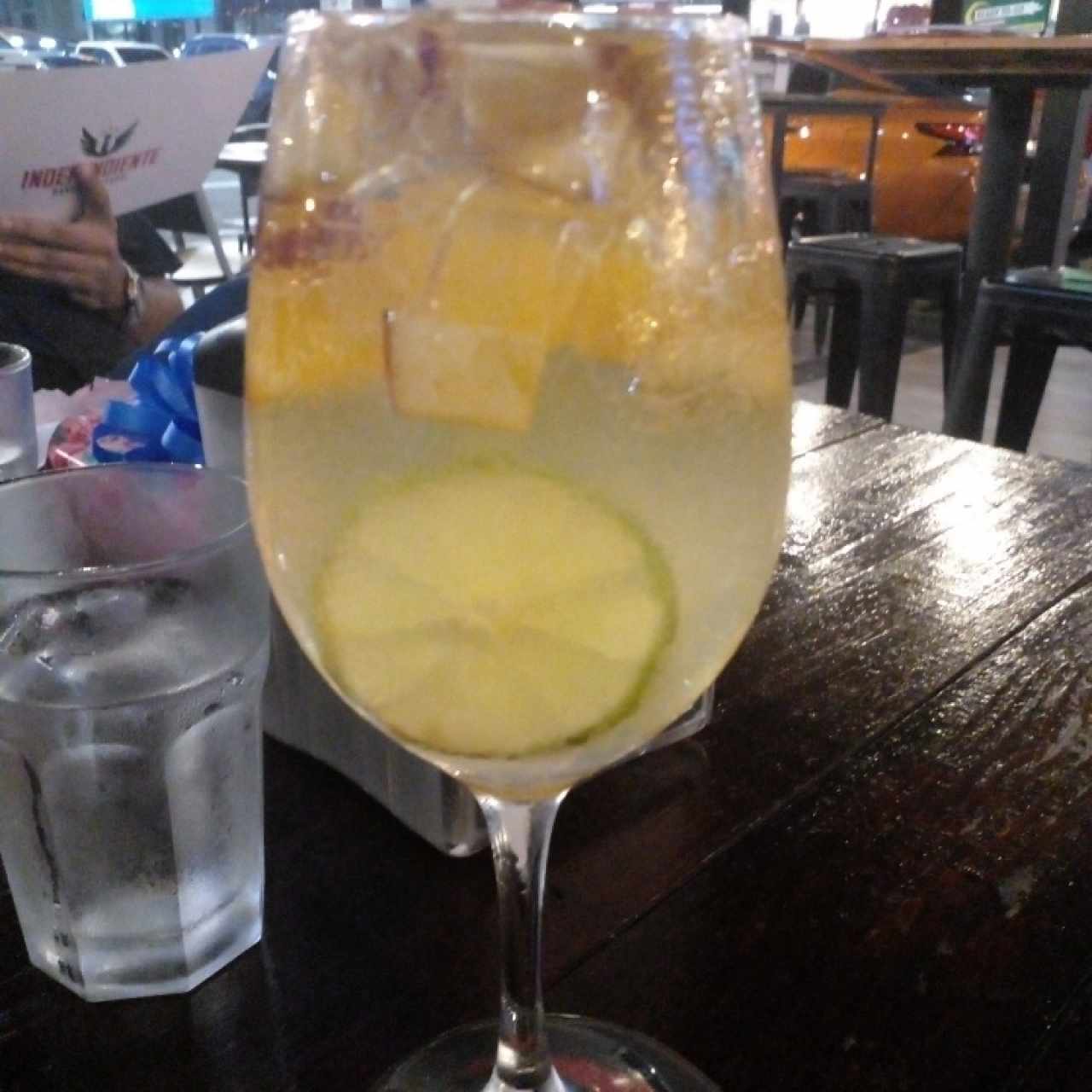 sangría blanca