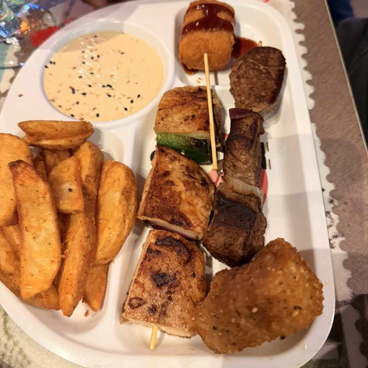 Satays Mixtas