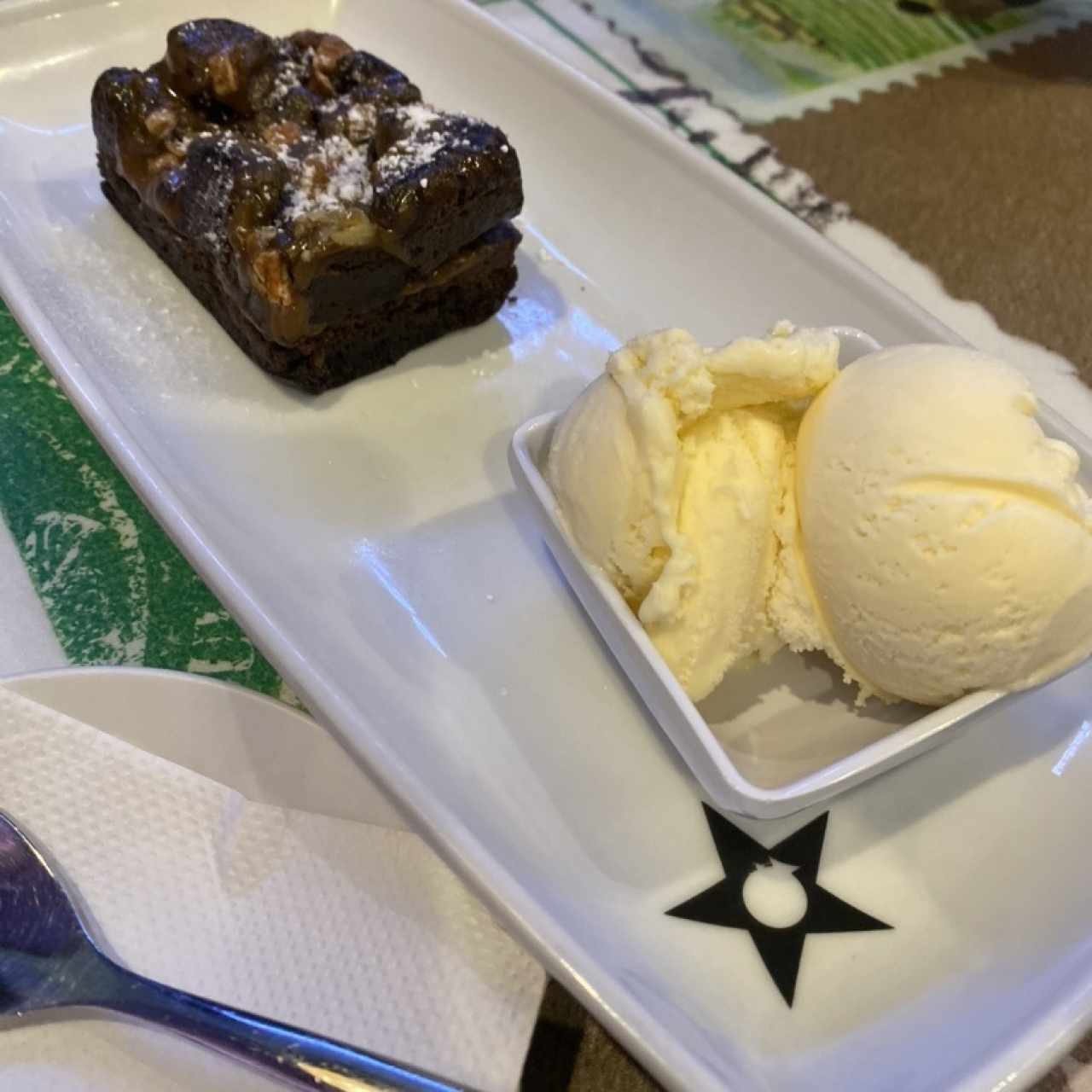 Postres Irresistibles - Brownie de Chocolate