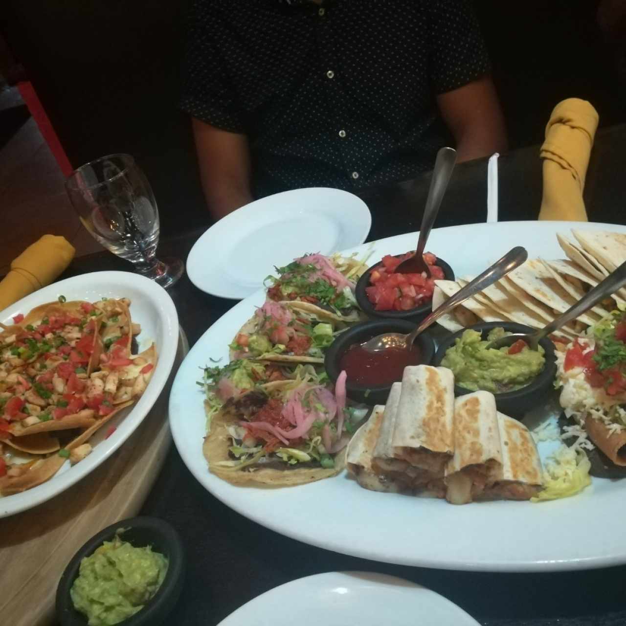 nachos 3 quesos y Tres Marías para compartir