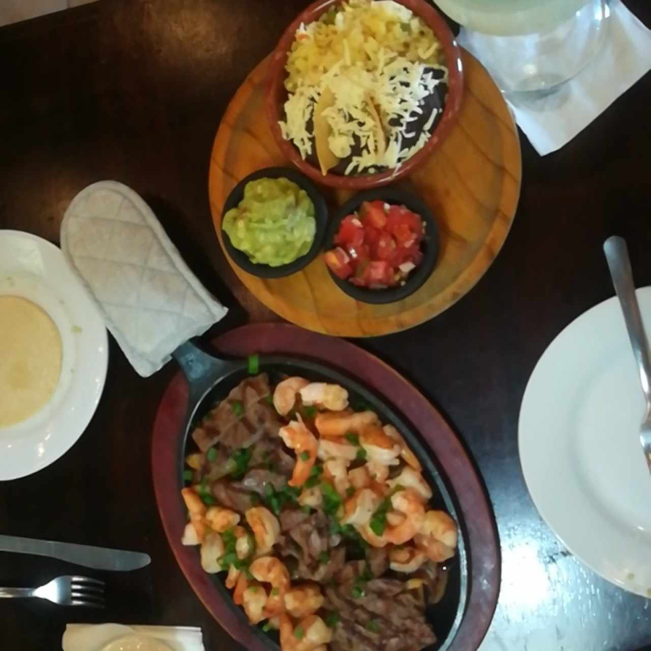 mar y tierra