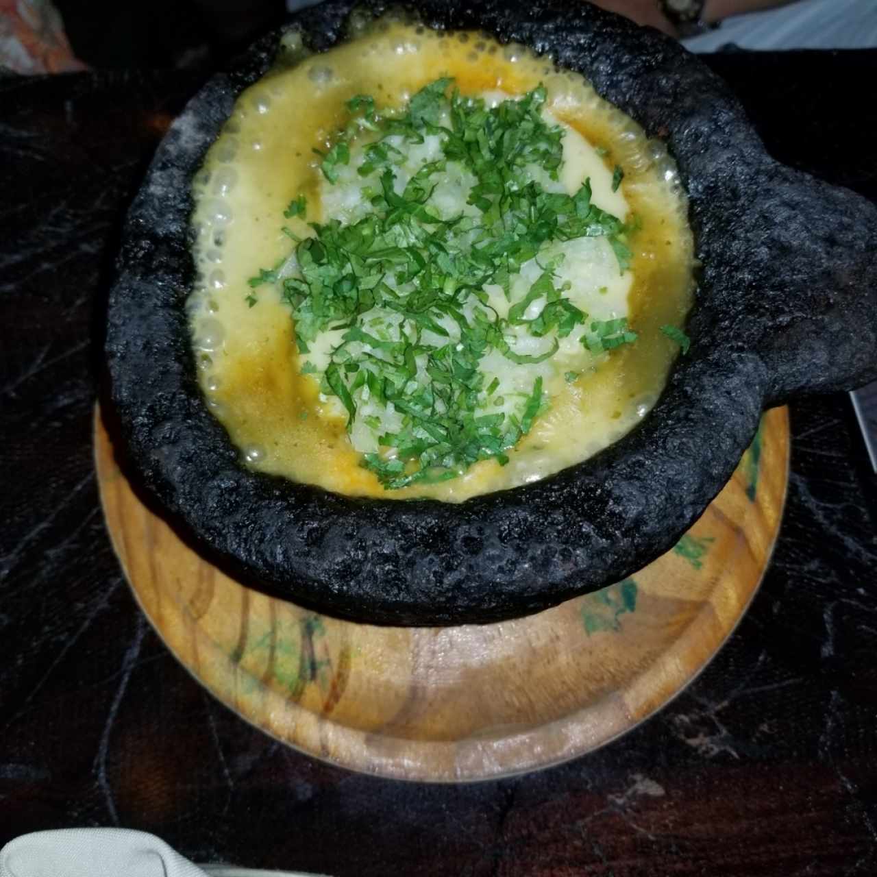 chicharrón con queso y carne