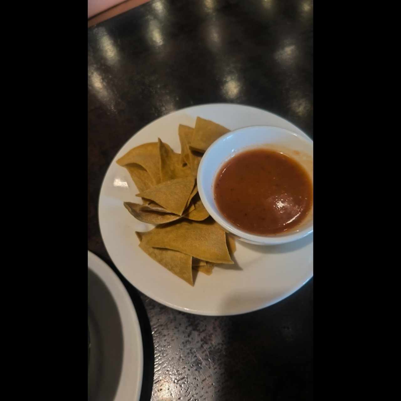 Chips con salsa Roja 