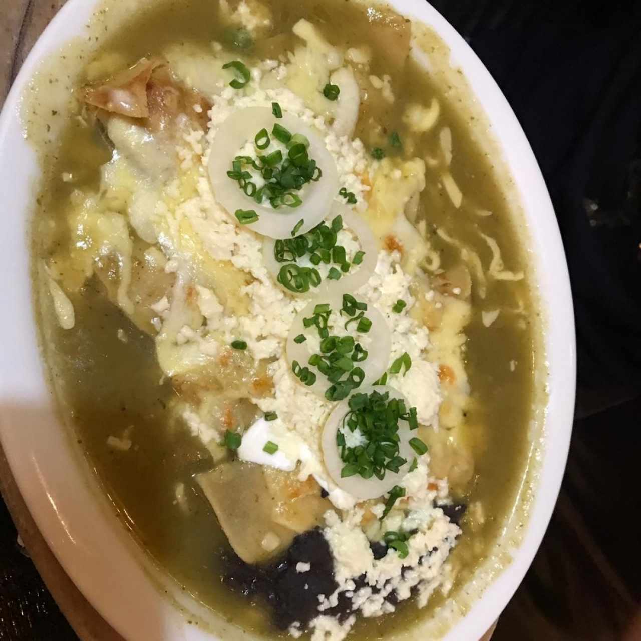 Tortilla de Maíz con salsa verde 