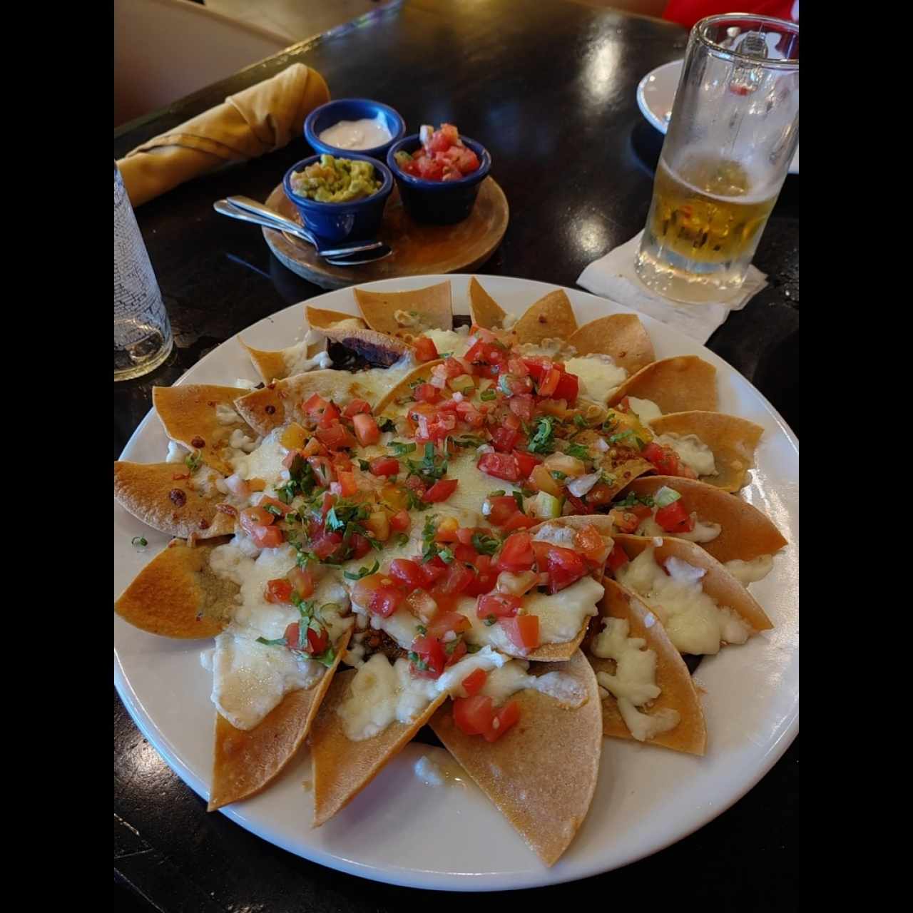 Nachos con chile y carne. 