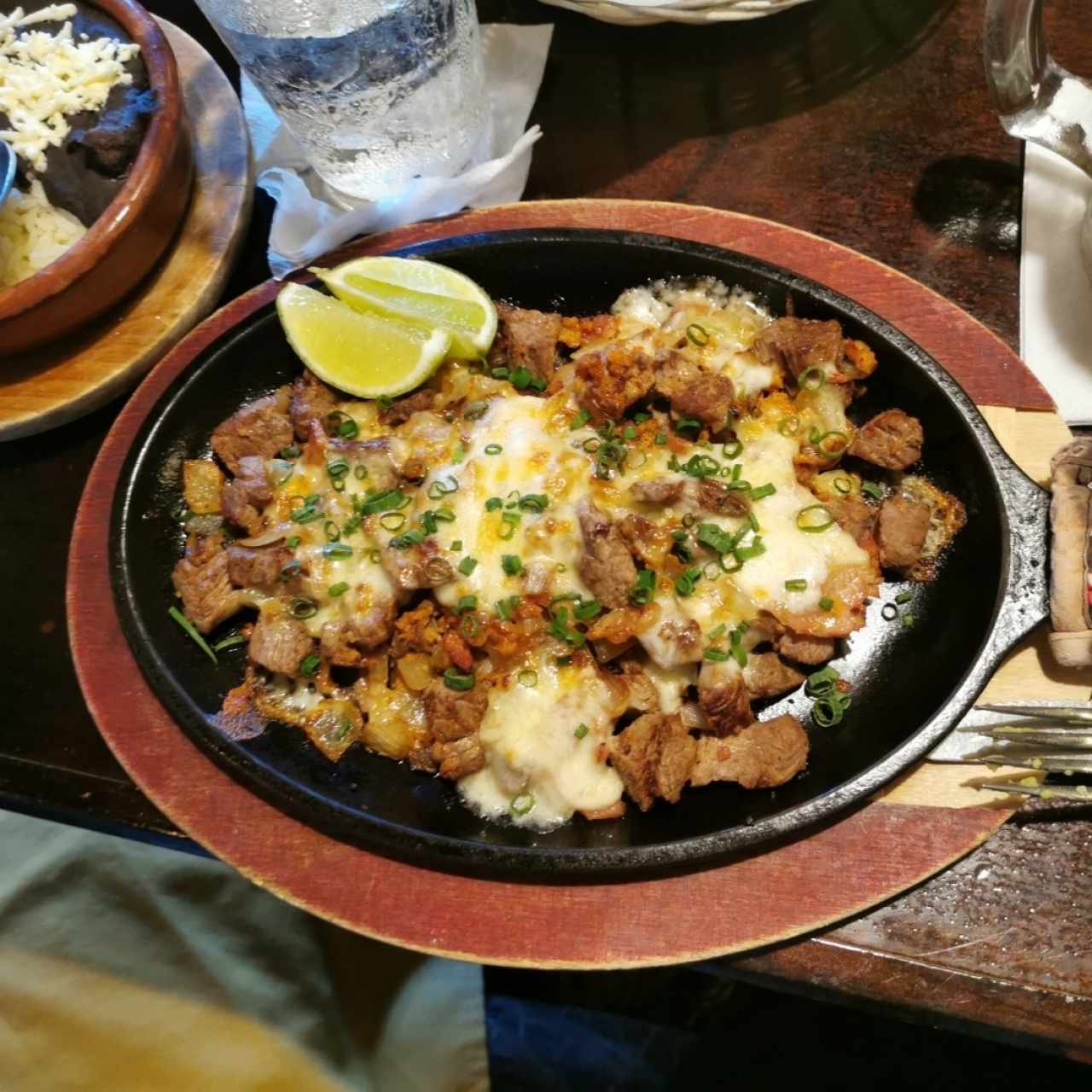 Alambre al Gratin