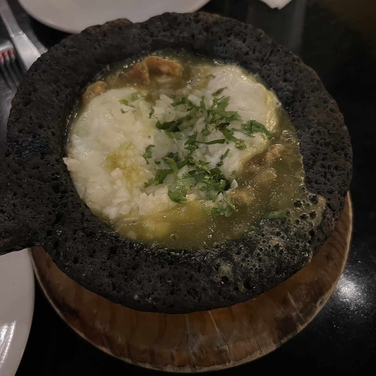 Queso fundido con chorizo